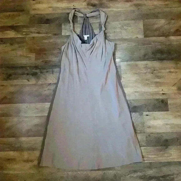 Banana Republic Dresses & Skirts - Banana Republic Two-Tone Silk Knot Back Dress with Cowl Neck Size 10P